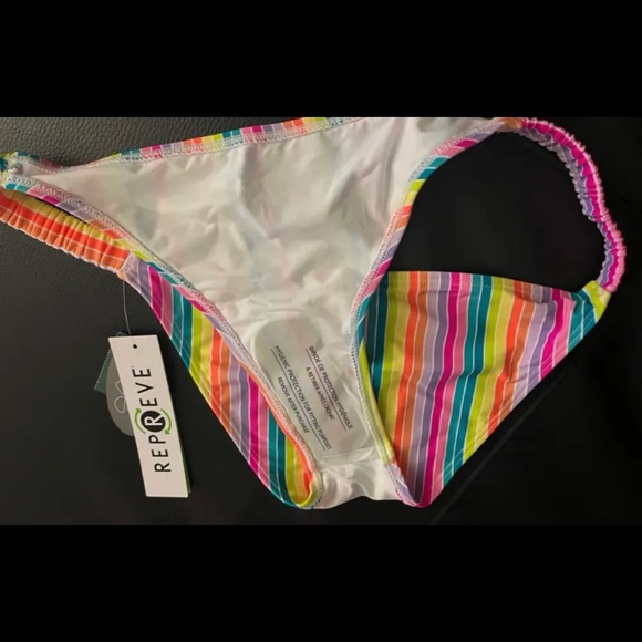 NEW! 2 panties wide woman swimsuit - Picture 9 of 13